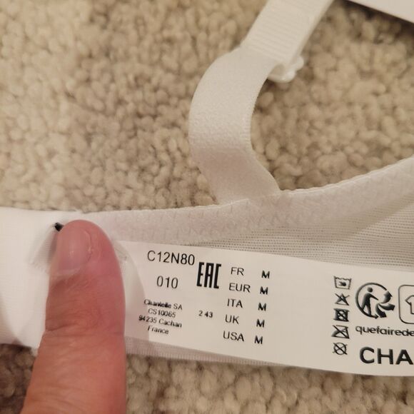 Chantelle White Lace Bra - Picture 8 of 10